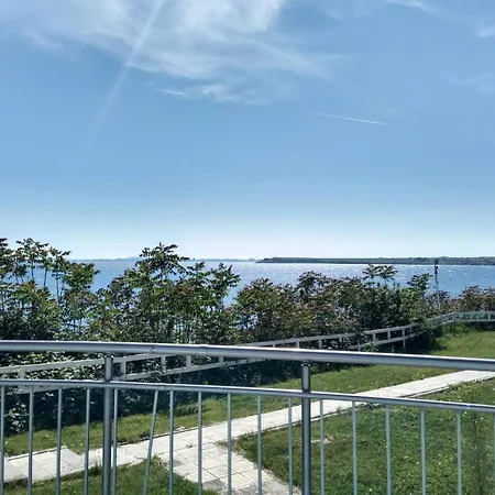 The Blue - In A Complex Next To The By Flаt Manаger Pomorie